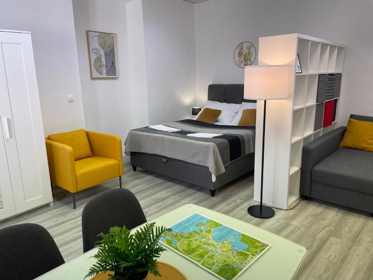 Apartment Studio Beauty In Centar Pula Exterior foto